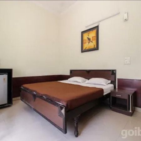 Hotel Utsav Dehradun Exteriör bild
