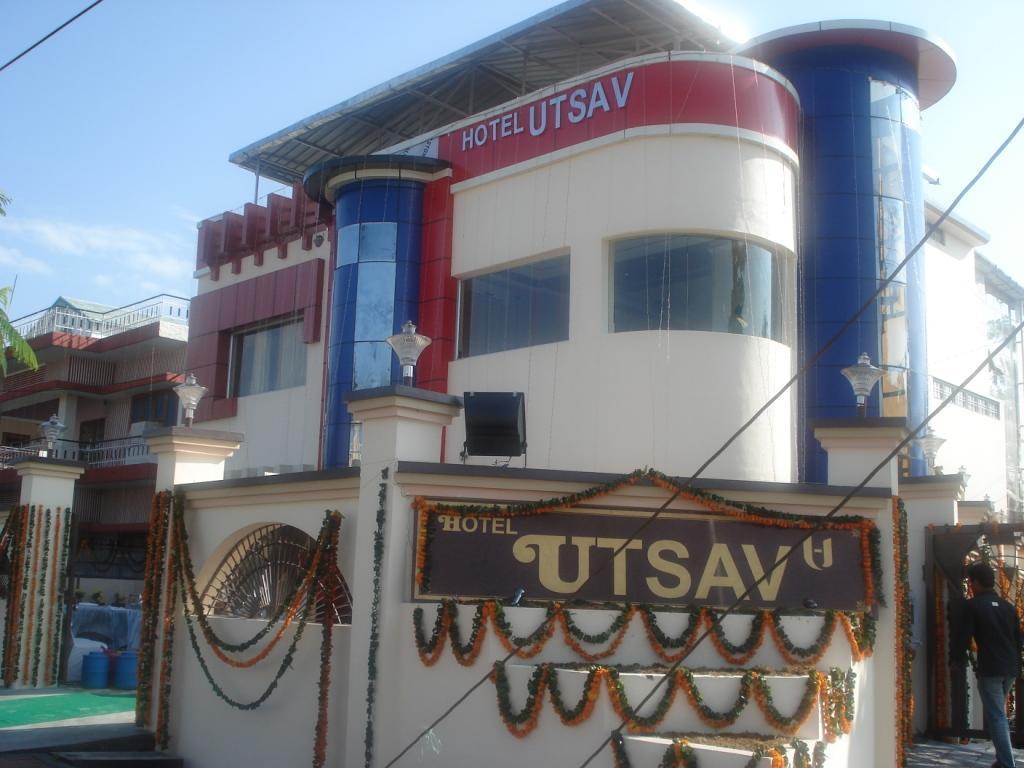 Hotel Utsav Dehradun Exteriör bild