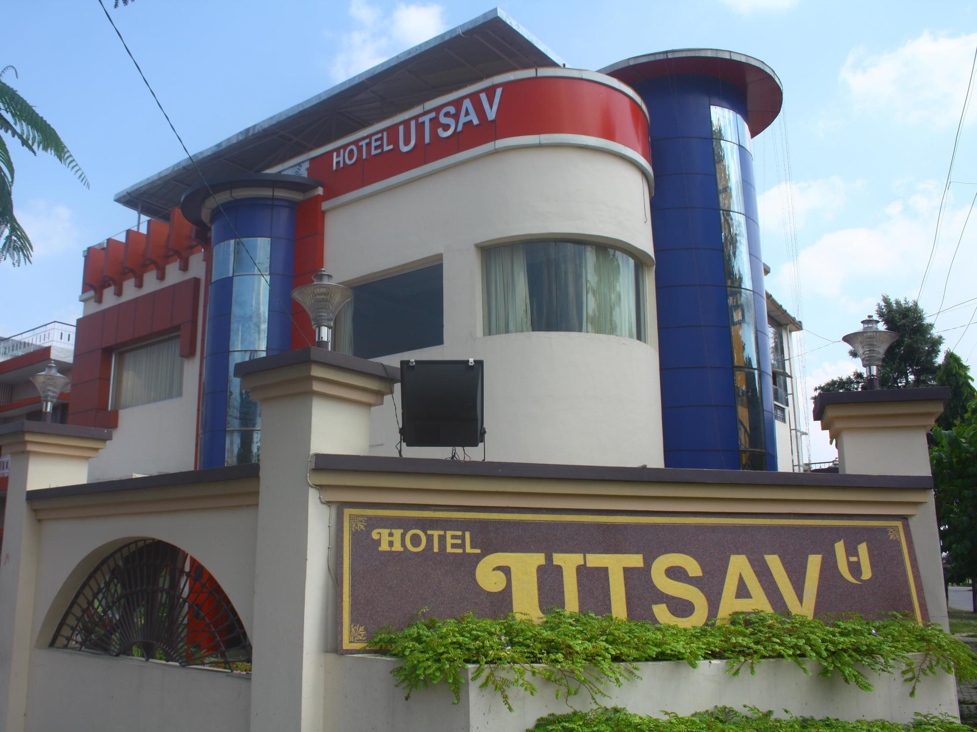 Hotel Utsav Dehradun Exteriör bild